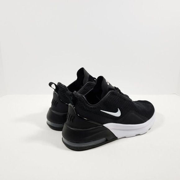Nike Women's Air Max Motion 2 Running Shoes - Black 6M - Picture 2 of 4